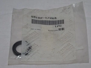 YAMAHA 93102-17263 joint spi 17x25x4 - Photo 1/1