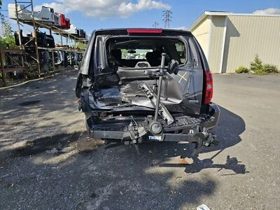 Condensador de aire acondicionado usado se adapta a: Chevrolet Suburban 1500 2010 grado A Foto 1 de 4