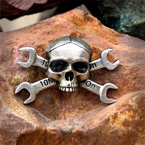 Skull and Crossbones wrench pin/badge - Picture 1 of 4