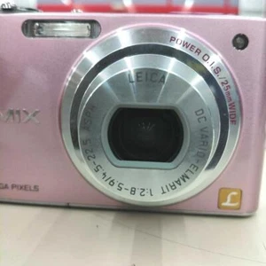 PANASONIC Lumix DMC-FX60 Compact Digital Camera With Accessories,Good Condition - Picture 1 of 7