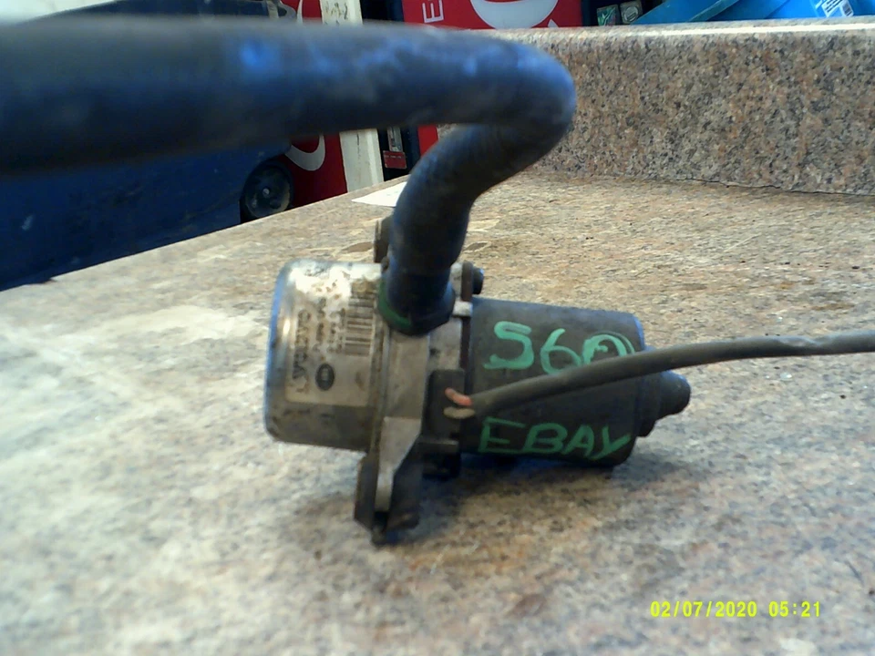 Bomba de vacío de freno Volvo XC90 2003 2004 2005 2006 2007 2008 2009 2010 2011 FABRICANTE DE EQUIPOS ORIGINALES  Foto 1 de 4