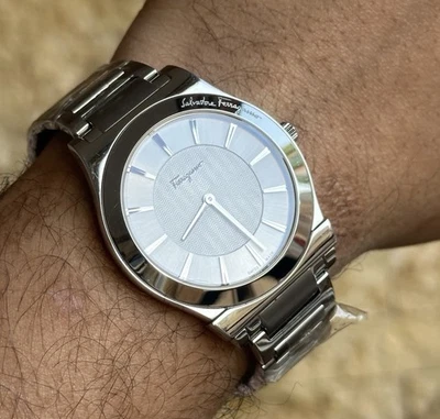 Nuevo Reloj Salvatore Ferragamo 1898 Delgado Hombre 39mm Con Etiquetas Clásico Plateado Sin Usar Foto 1 de 4