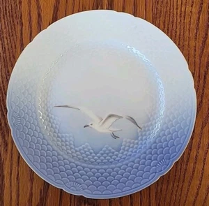 Bing & Grondahl B&G Seagull Dinner Plate. Gold 9.5" Denmark #25. - Picture 1 of 6