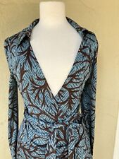 DVF Diane von Furstenberg  Wrap Dress sz 8 100% Silk  Midi Length Long Sleeve