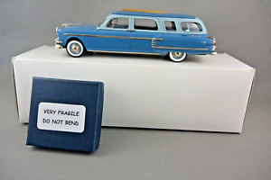 BROOKLIN BRK 190 1954 Henney-Packard Super Station Wagon in box, SHIPS FROM U.S.