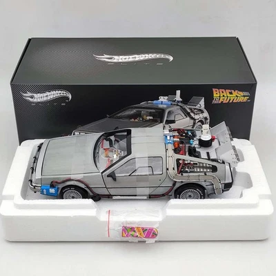 1/18 Hot Wheels Elite Back To The Future Time Machine Delorean BCJ97 Model Car - Image 1 of 4