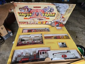 De colección Bachmann Emmett Kelly Jr. Tren de circo en caja The Ringmaster - Falta potencia - Imagen 1 de 19