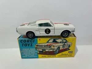 Corgi toys 325 Ford Mustang Competition, in scatola, originale, vintage, raro, anni 60 - Foto 1 di 17