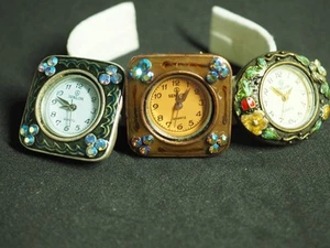 Vintage Ladies Senlon Wrist Watches for Parts or Repair, Lot of three - Picture 1 of 1