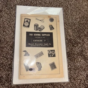 Catálogo #7 Suministros de Costura Newark Dressmaker Supply Co. N.J. Dressmak De Colección Años 50 - Imagen 1 de 6