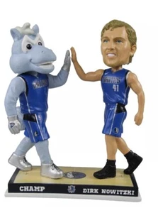 Dallas Mavericks Champ Dirk Nowitzki Mascot Player High Five Bobblehead NBA - Picture 1 of 2