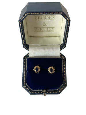 Sapphire Earrings 18ct 750 Gold Sapphire and Clear Stone Stud Vintage Earrings - Image 1 of 4