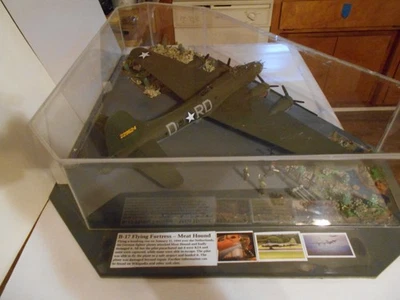 Modelo avión B-17 MEAT HOUND SEGUNDA GUERRA MUNDIAL 1/48 EN DEPÓSITO DE SUMINISTROS - DIORAMA CON CUBIERTA # 78 Foto 1 de 4