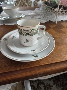 Graf von Henneberg Porzellan Sammeltasse - Bild 1 von 6