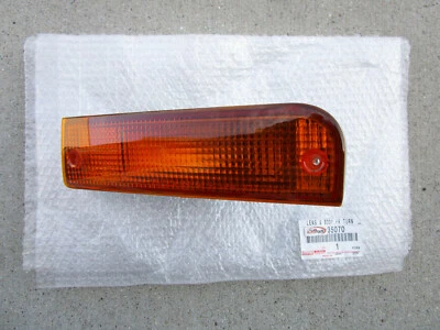 91 - 95 TOYOTA PICKUP SR5 FRONT LEFT SIDE TURN SIGNAL LIGHT OEM NEW - Изображение 1 из 4