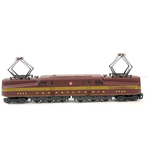 Rivarossi - HO Pennsylvania 4929 HO Scale GG1 Electric Locomotive - Picture 1 of 10