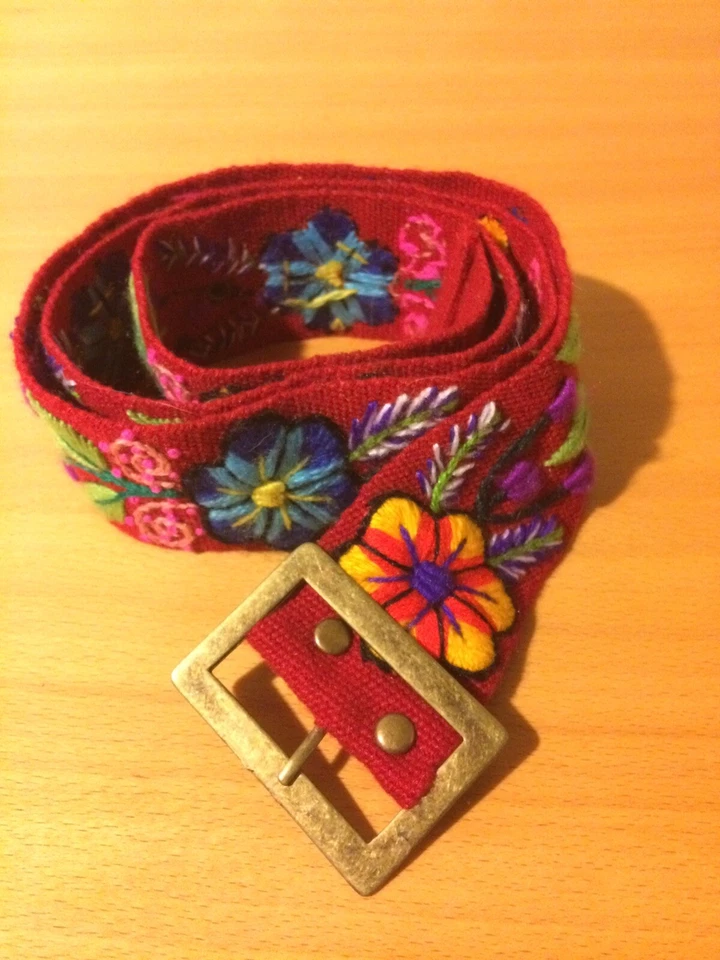 CINTURÓN PERUANO MUJER BORDADO BORGOÑA AJUSTABLE NUEVO TALLA 34-38” Foto 1 de 3