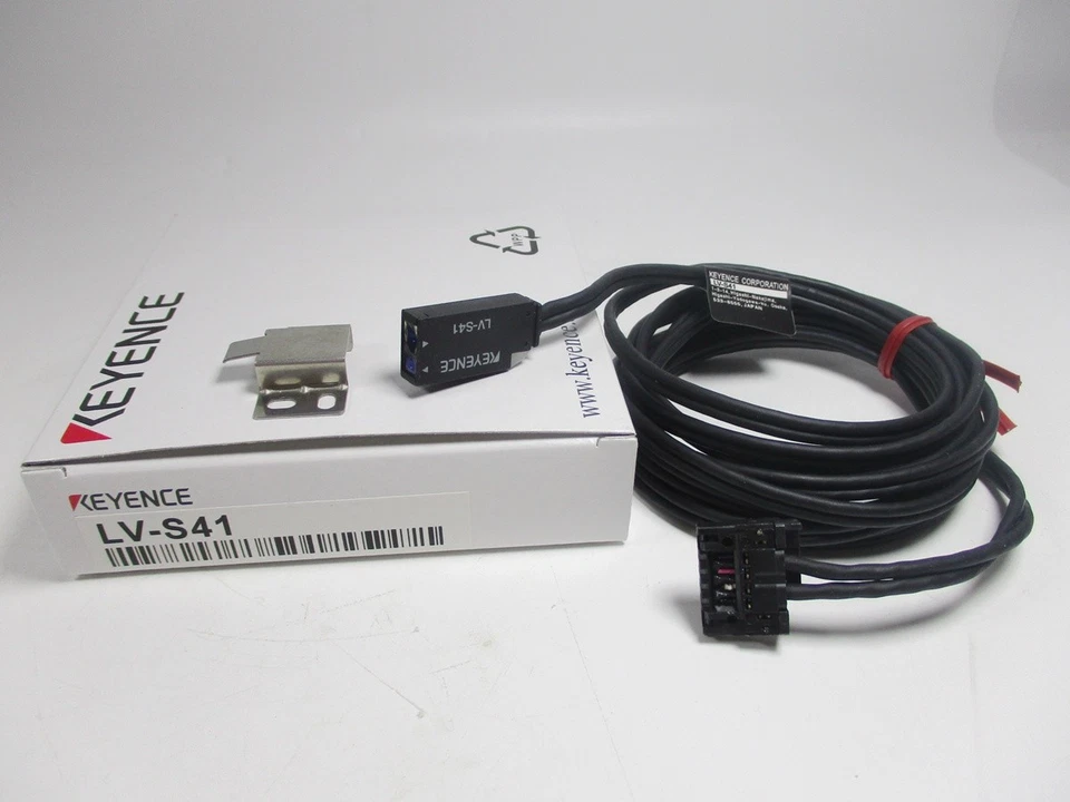 1PC NEW For Keyence LV-S41 Laser Sensor Head - Image 1 of 4
