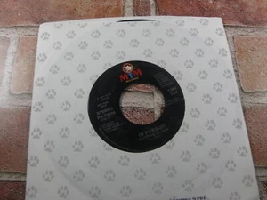 Getting Older In Pursuit 1987 Vinyl Record 7" 45 RPM MTM Records - Imagen 1 de 6