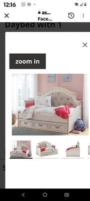 Muebles de sofá Ashley Signature.  Chapa de roble prístina envejecida estilo vintage Foto 1 de 4