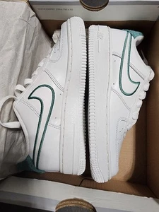 New! Kids Air Force 1 LV8 3(GS) size 2Y - Picture 1 of 8