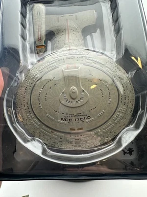 Eaglemoss Star Trek #1 U.S.S. Enterprise NCC-1701-D Die-Cast Model w/ Box - Image 1 of 4