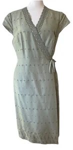 Precioso Vestido Envolvente Due Per Due Chaleco Bordado 100% Seda Talla 8 Verde Salvia - Imagen 1 de 10