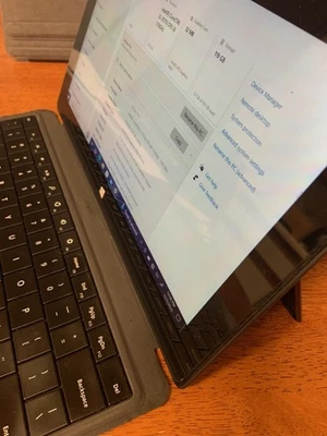 Microsoft Surface Pro 1-го поколения | 4 ГБ RAM | 128 ГБ SSD | 10,6 дюйма | Windows 10 - Изображение 1 из 4