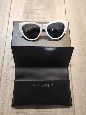 Gafas de sol para mujer Saint Laurent 6090 53 20 145 mm hechas en Italia Foto 1 de 3