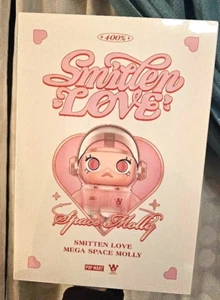 POP MART MEGA Collection SPACE MOLLY 400% SMITTEN LOVE H295mm Figure JAPAN - Picture 1 of 16