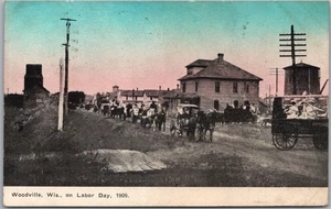 WOODVILLE, Wisconsin Postcard "Labor Day, 1909" Parade Scene / 1911 WI Cancel - Picture 1 of 2