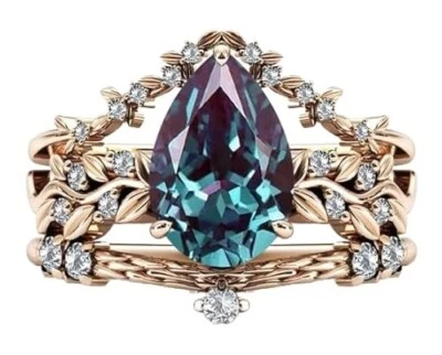 Vintage Alexandrite Engagement Ring - 3 Piece Set, Pear Cut Alexandrite Ring - Image 1 of 4