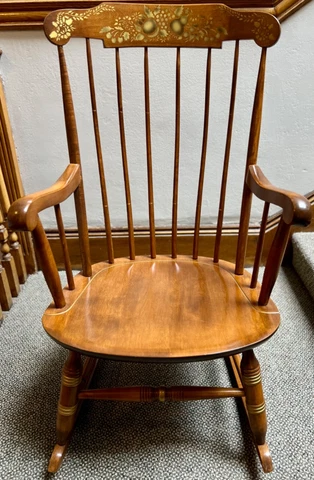 Vintage Nichols & Stone Wood Rocking Chair Gold Stenciled Great Condition Cover