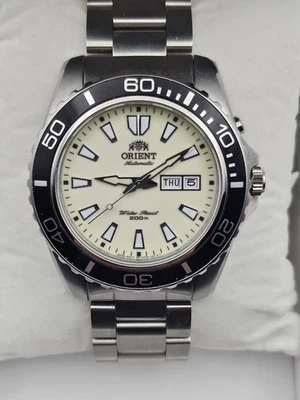 Orient Mako XL FEM75005R9 200M Automatic Watch Full Lume Dial Diver - Image 1 of 4