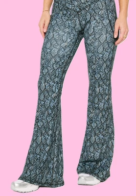 FABLETICS Oasis PureLuxe High-Waisted Crossover Flare sz Medium Multi Snakeskin - Image 1 of 4