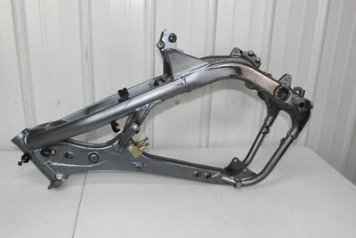 2004 铃木 RMZ250 原始设备制造商框架 K3216-00053-466 底盘 RMZ 250 04/2 — 第 1/4 张图片