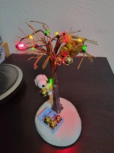 Department 56 Peanuts "Sharing Christmas Spirit" Light Up Figurine Pre-owned - Picture 1 of 13