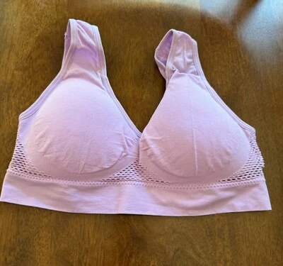 Sport Bra for Women Mesh Lightweight Breathable Comfort Padded. See size chart - Image 1 of 4