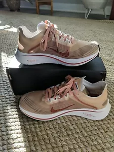 Women’s Nike zoom fly SP size 7 Slightly Used Running Shoe Sneaker Retail $150 - Picture 1 of 5