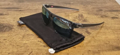 Óculos de sol Oakley preto cristal Leffingwell Prizm polarizado águas profundas 09100-0557 - Imagem 1 de 4