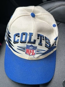 DE COLECCIÓN SOMBRERO SNAPBACK CORTE DIAMANTE INDIANAPOLIS COLTS LOGOTIPO LÍNEA ATLÉTICA PROFESIONAL - Imagen 1 de 9
