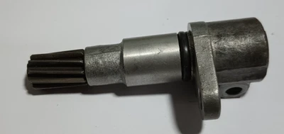 Honda CB500 CB500K CB550K CB550F four tachometer gear drive cap housing - Image 1 of 4