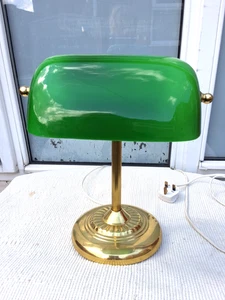 VINTAGE BRASS BANKER'S TABLE LAMP with GREEN GLASS LAMPSHADE - Picture 1 of 15