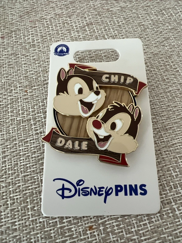 Деревянная булавка Disney Chip And Dale  - Изображение 1 из 1