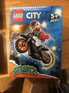 6 X NEW - LEGO CITY Stuntz Bikes , Bathtub,Chickenman,Selfie, Reckless Scorpion - Picture 1 of 6