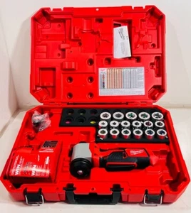 Milwaukee 2435CU-21S Cable Stripper Kit with 17 Cu THHN/ XHHW Bushings - Picture 1 of 2