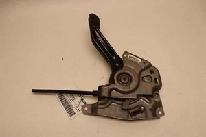 2014-2018 CHEVY SILVERADO 1500 EMERGENCY PARKING PARK BRAKE PEDAL OEM - Picture 1 of 11