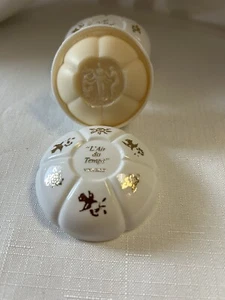 Vintage L'Air du Temps Perfumed Body Soap .875 oz Savon Parfume Soap Nina Ricci - Picture 1 of 3
