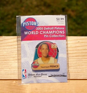 Tayshaun Prince 22 Detroit Pistons 2005 NBA baloncesto esmaltado 1 1/4" pin back - Imagen 1 de 3