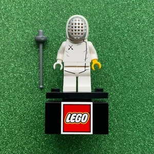 Genuine Lego Fencer Minifigure (CMF - Used - Series 13 - COL205) - Picture 1 of 2